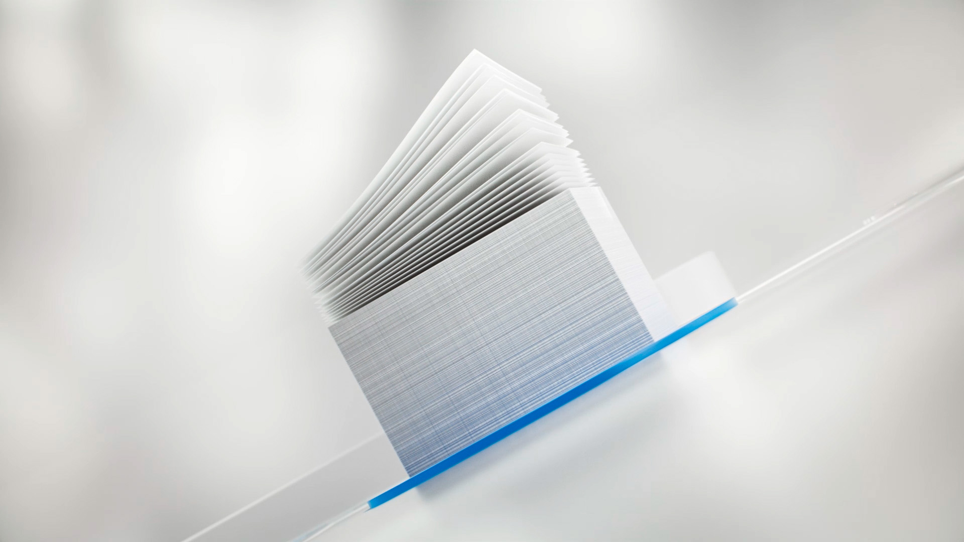 Hunkeler Imagefilm Still Papierstapel Hunkeler Imagefilm Still Papierstapel